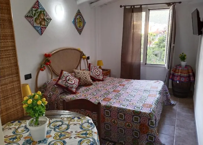 Sikelia Bed & Breakfast 3*