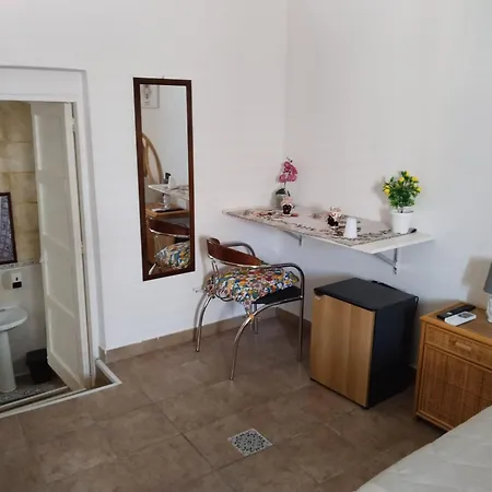 Sikelia Bed & Breakfast *